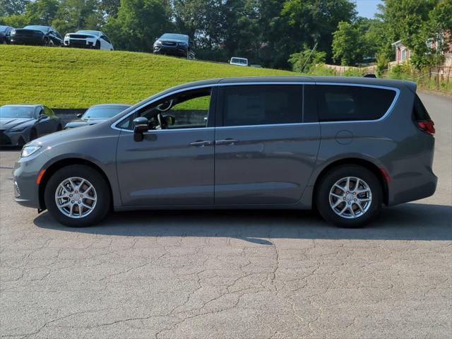 new 2025 Chrysler Pacifica car, priced at $39,940