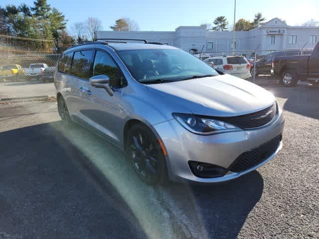 used 2018 Chrysler Pacifica car, priced at $16,500