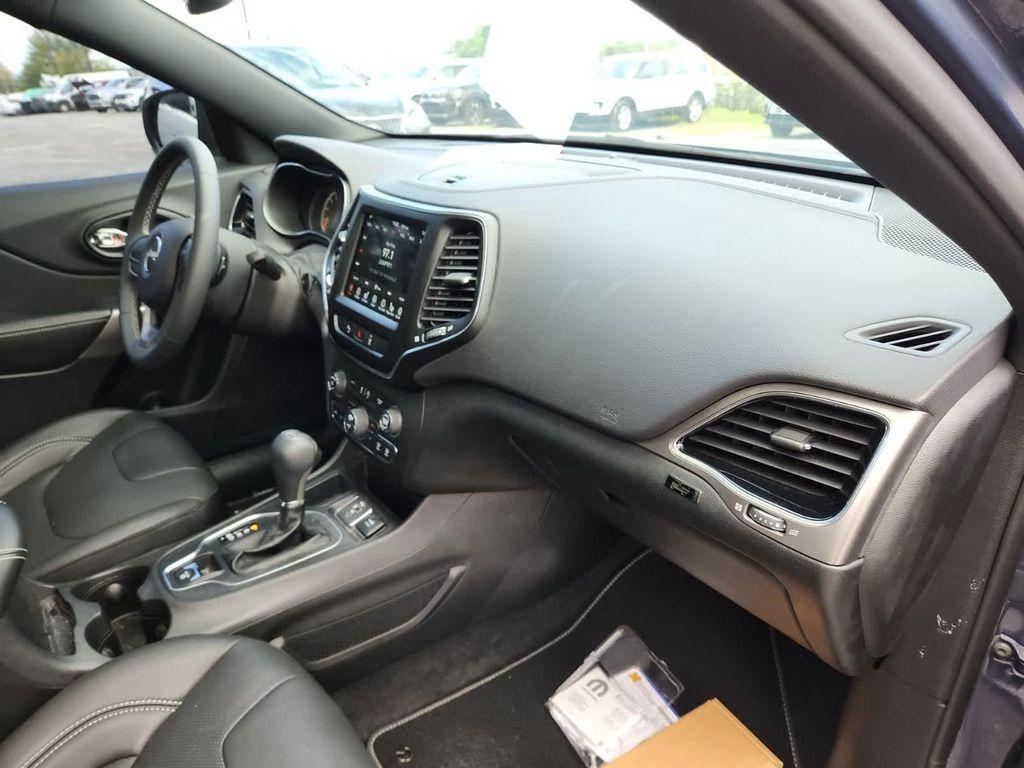 used 2021 Jeep Cherokee car, priced at $29,995