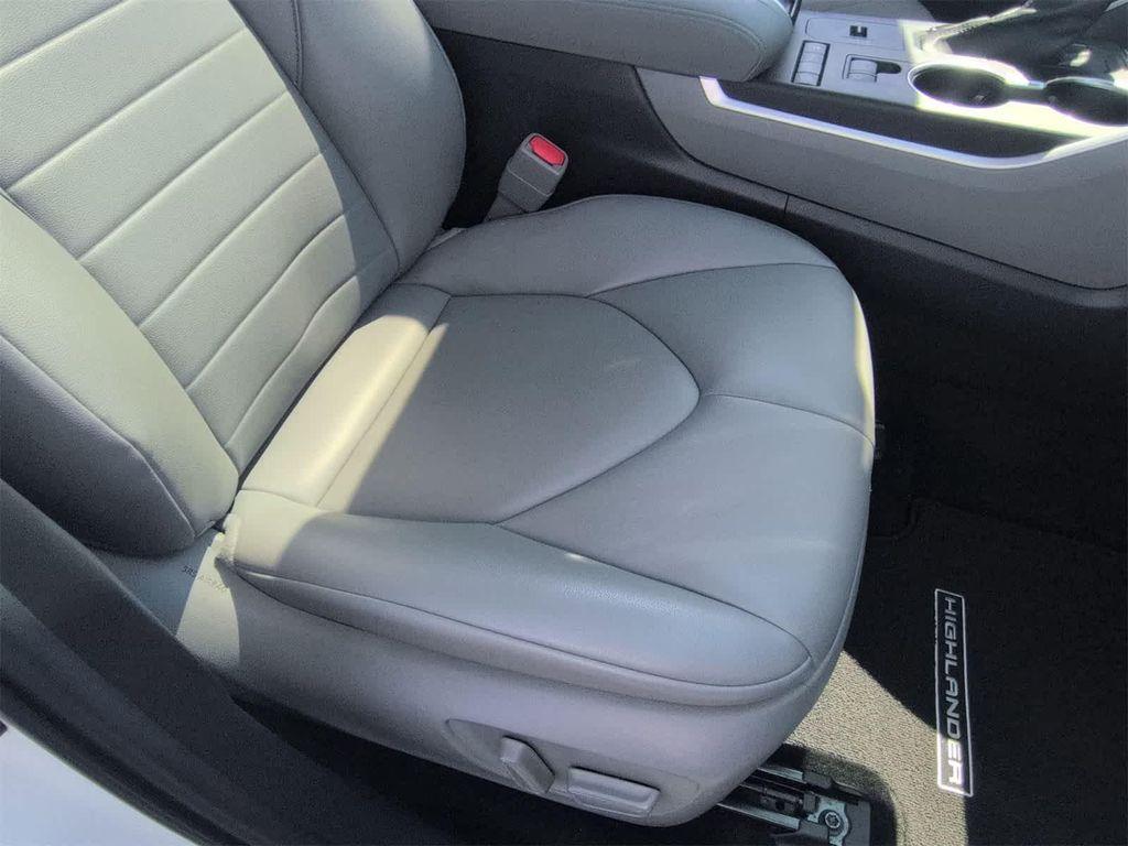 used 2022 Toyota Highlander car, priced at $25,991