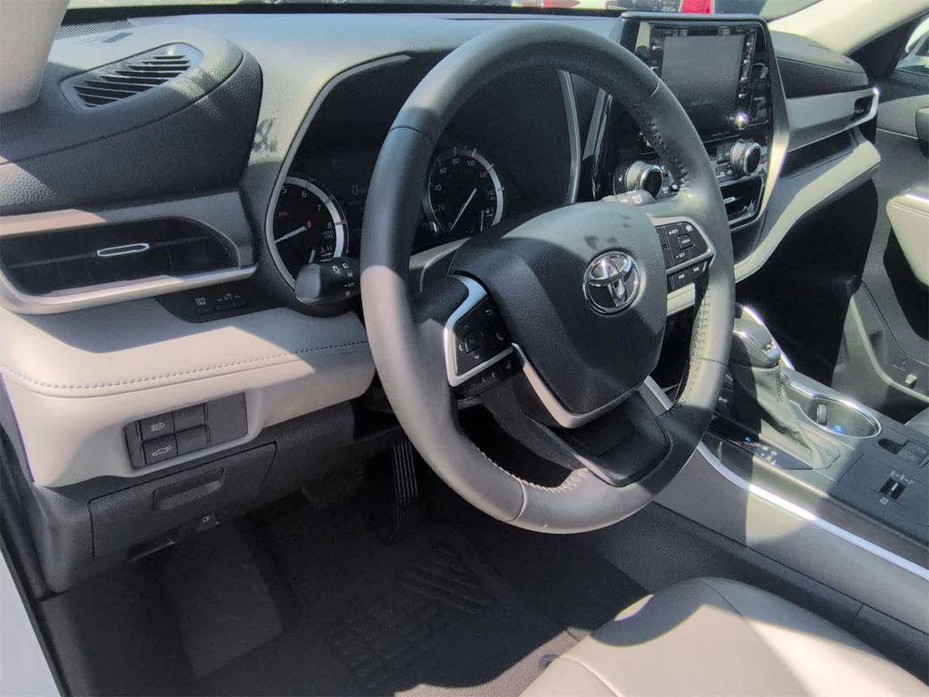 used 2022 Toyota Highlander car, priced at $25,991
