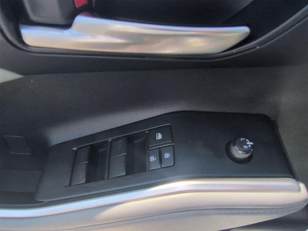 used 2022 Toyota Highlander car, priced at $25,991