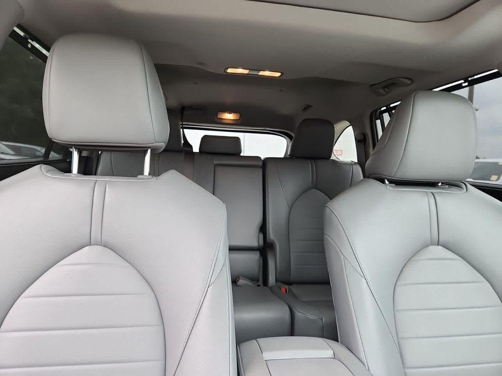 used 2022 Toyota Highlander car, priced at $28,453