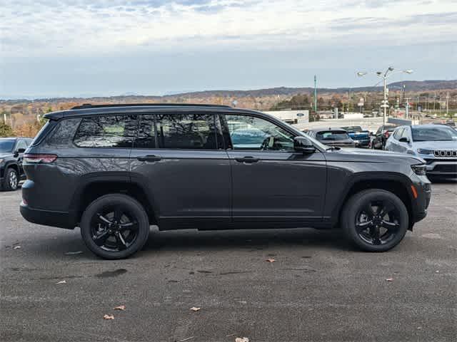 new 2025 Jeep Grand Cherokee L car, priced at $40,975