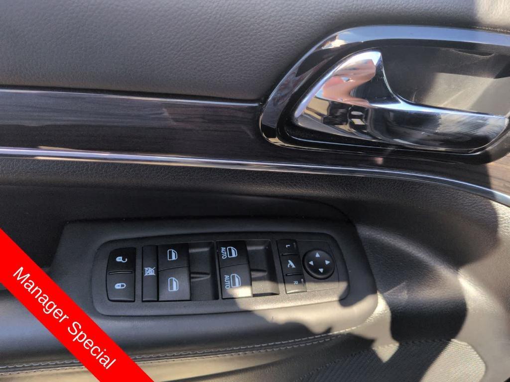 used 2020 Jeep Grand Cherokee car, priced at $17,991