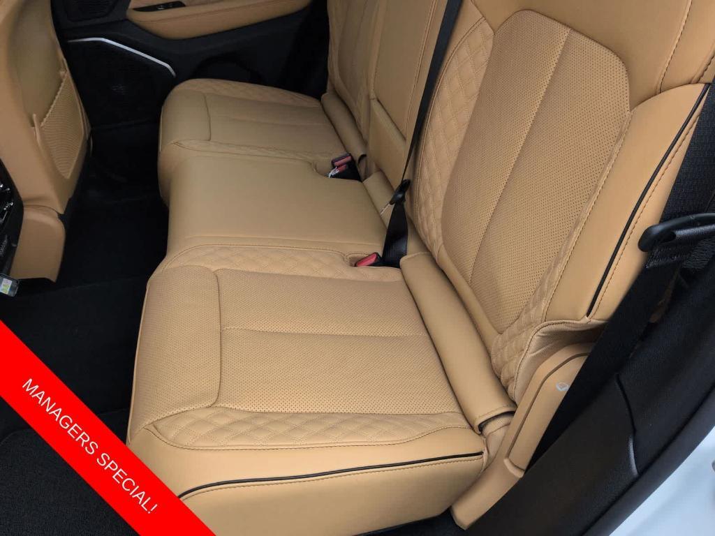 new 2025 Jeep Grand Cherokee car, priced at $52,735