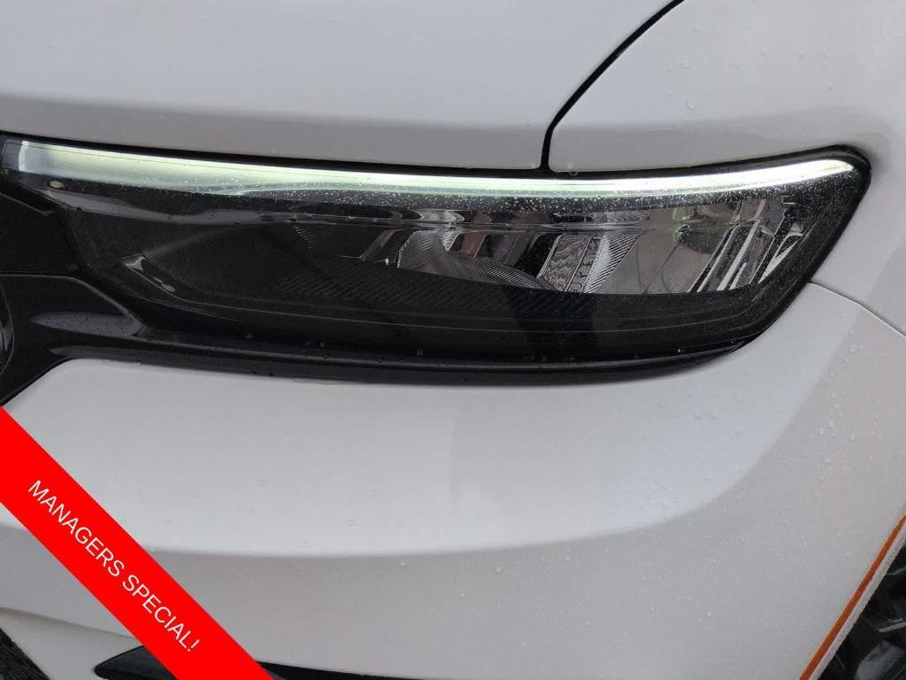 new 2025 Jeep Grand Cherokee car, priced at $52,735