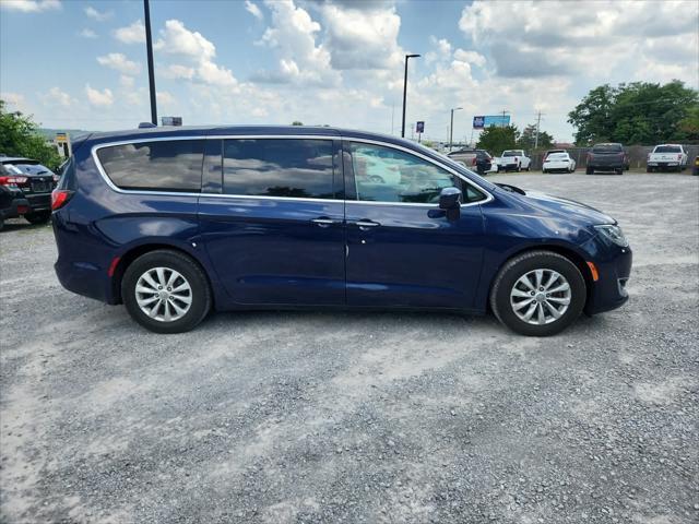 used 2018 Chrysler Pacifica car, priced at $16,550
