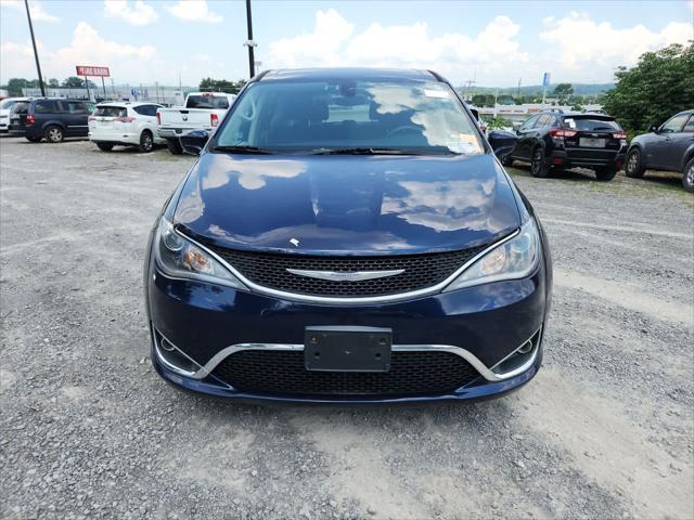 used 2018 Chrysler Pacifica car, priced at $16,550