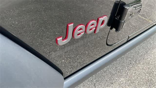 new 2024 Jeep Gladiator car, priced at $48,872