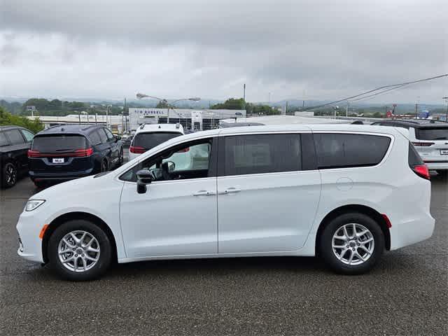 new 2025 Chrysler Pacifica car, priced at $35,000