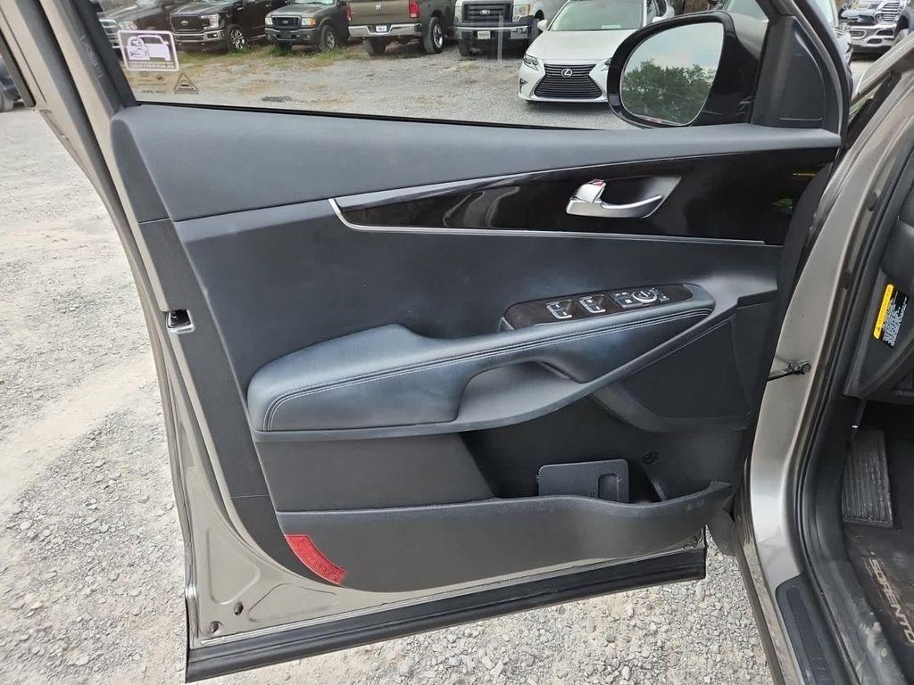 used 2018 Kia Sorento car, priced at $14,995