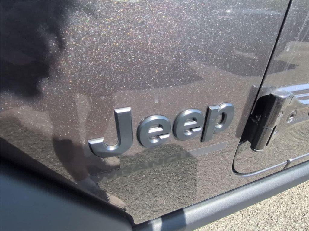 new 2025 Jeep Wrangler car, priced at $39,785