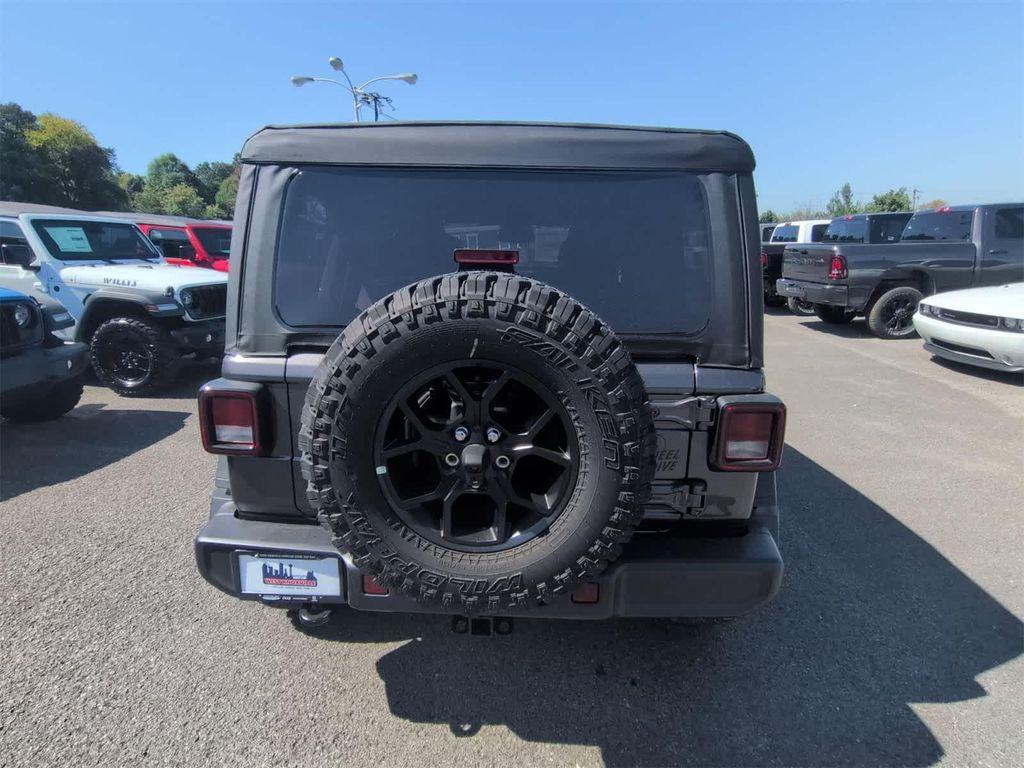 new 2025 Jeep Wrangler car, priced at $39,785