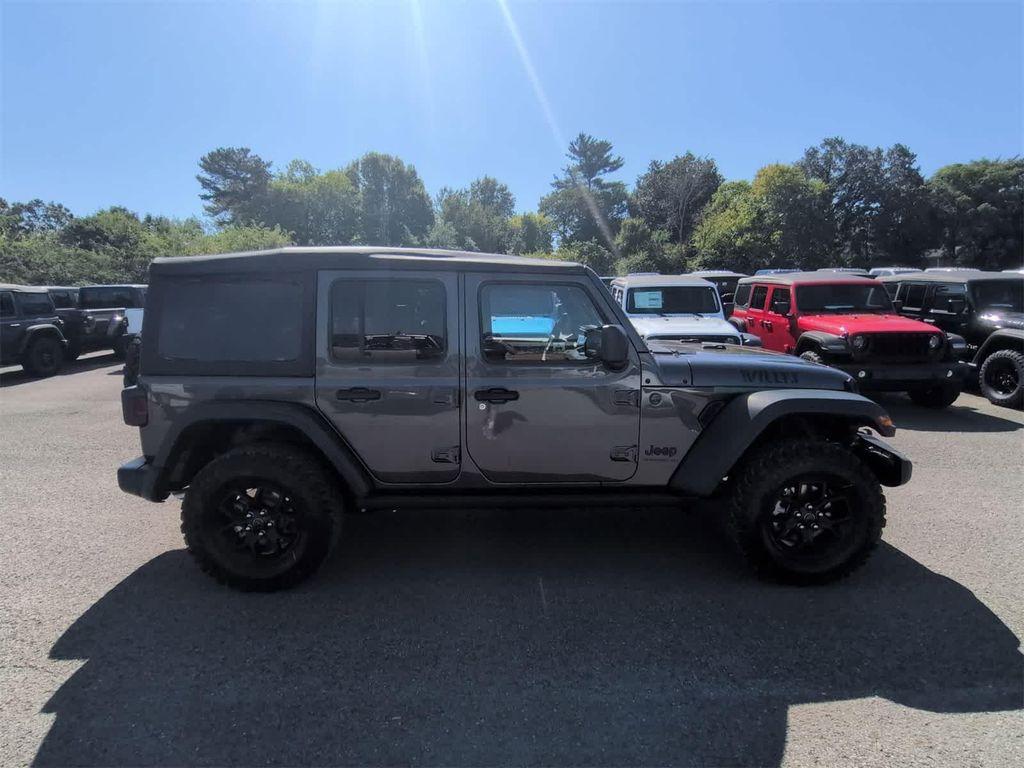 new 2025 Jeep Wrangler car, priced at $39,785