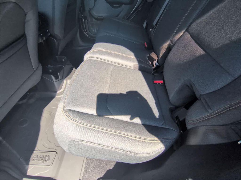 new 2025 Jeep Wrangler car, priced at $39,785