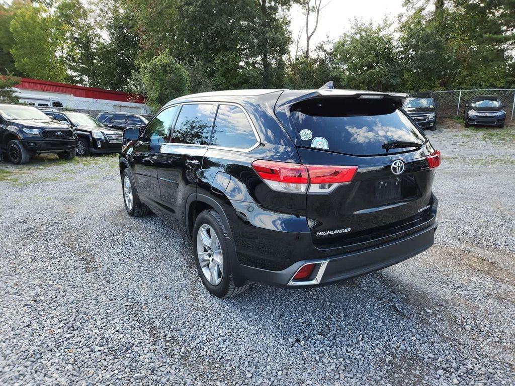 used 2019 Toyota Highlander car, priced at $27,995