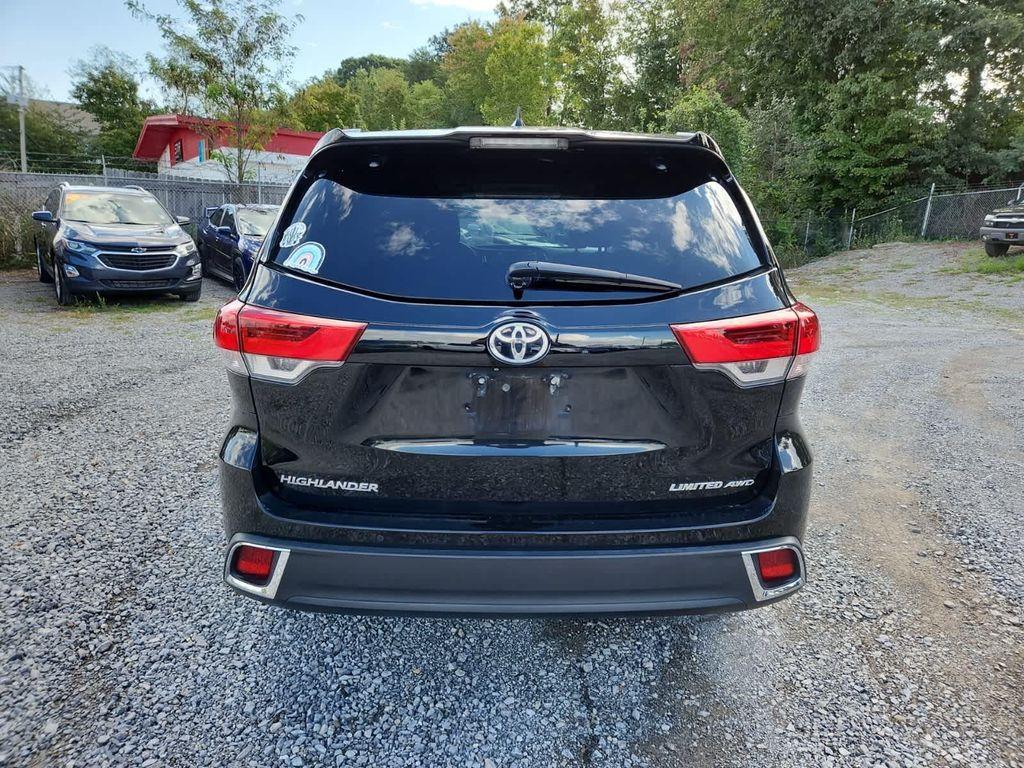 used 2019 Toyota Highlander car, priced at $27,995