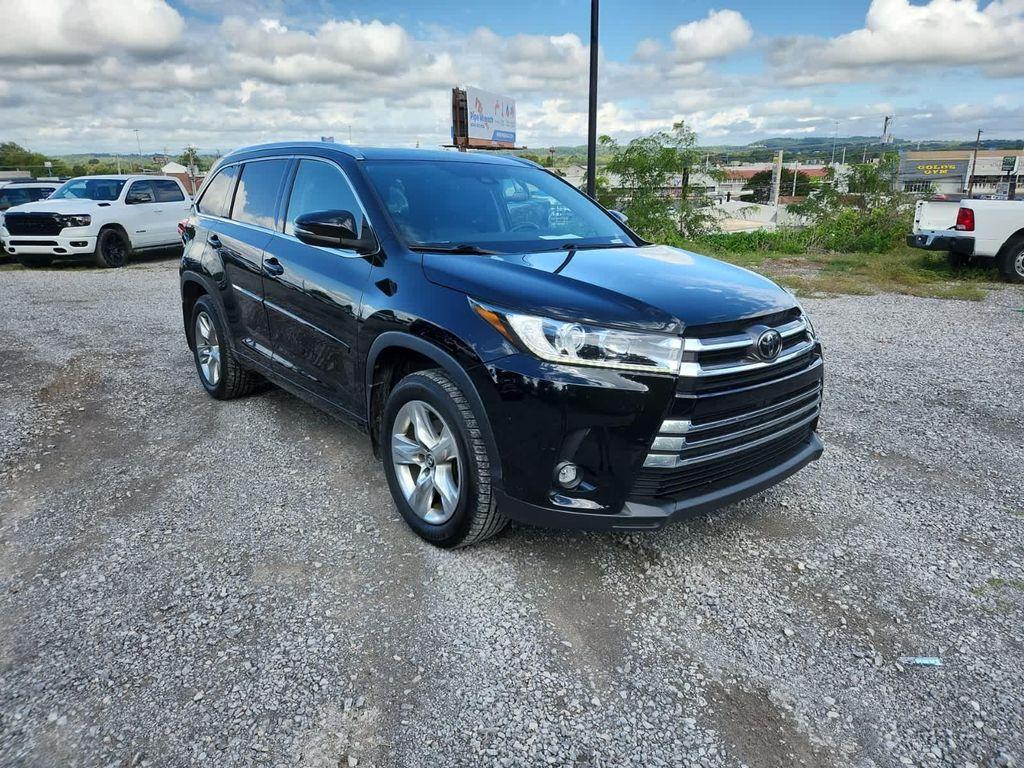 used 2019 Toyota Highlander car, priced at $27,995