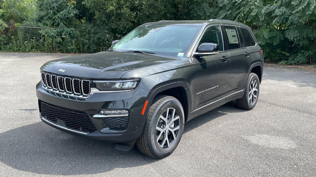 new 2023 Jeep Grand Cherokee car, priced at $52,283