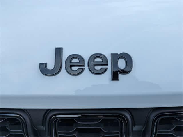 new 2025 Jeep Grand Cherokee L car, priced at $40,000