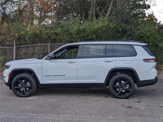 new 2025 Jeep Grand Cherokee L car, priced at $40,000