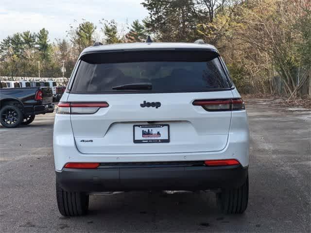 new 2025 Jeep Grand Cherokee L car, priced at $40,000