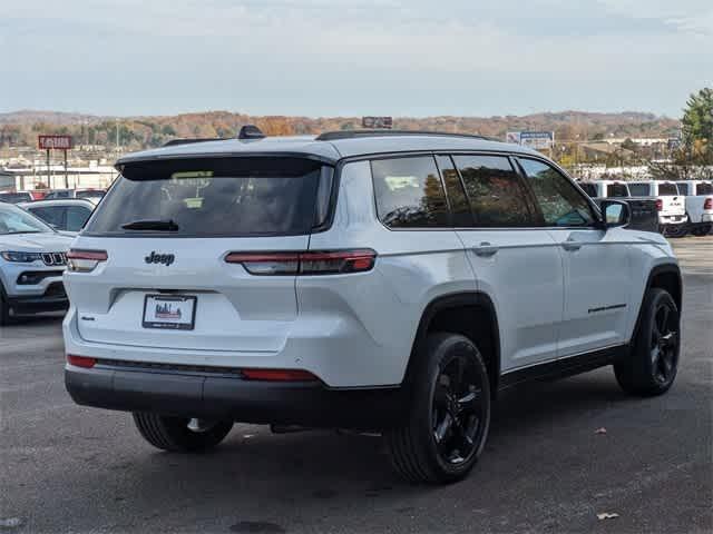 new 2025 Jeep Grand Cherokee L car, priced at $40,000