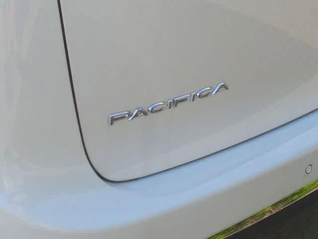 new 2025 Chrysler Pacifica car, priced at $38,693