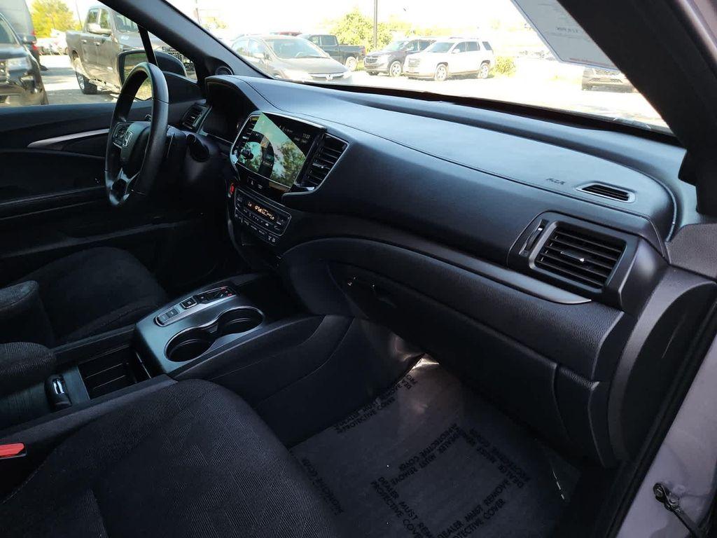 used 2022 Honda Pilot car, priced at $20,995