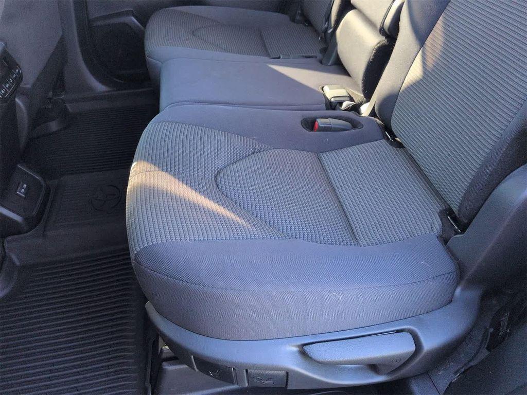 used 2024 Toyota Highlander car, priced at $35,500