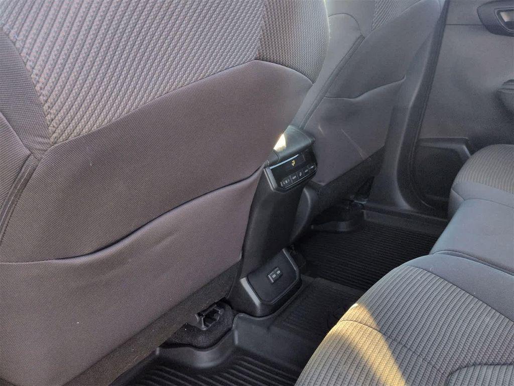 used 2024 Toyota Highlander car, priced at $35,500