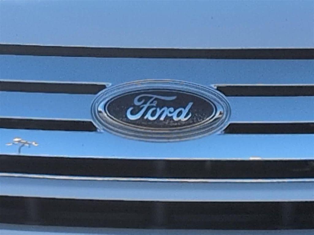 used 2010 Ford Edge car, priced at $2,991