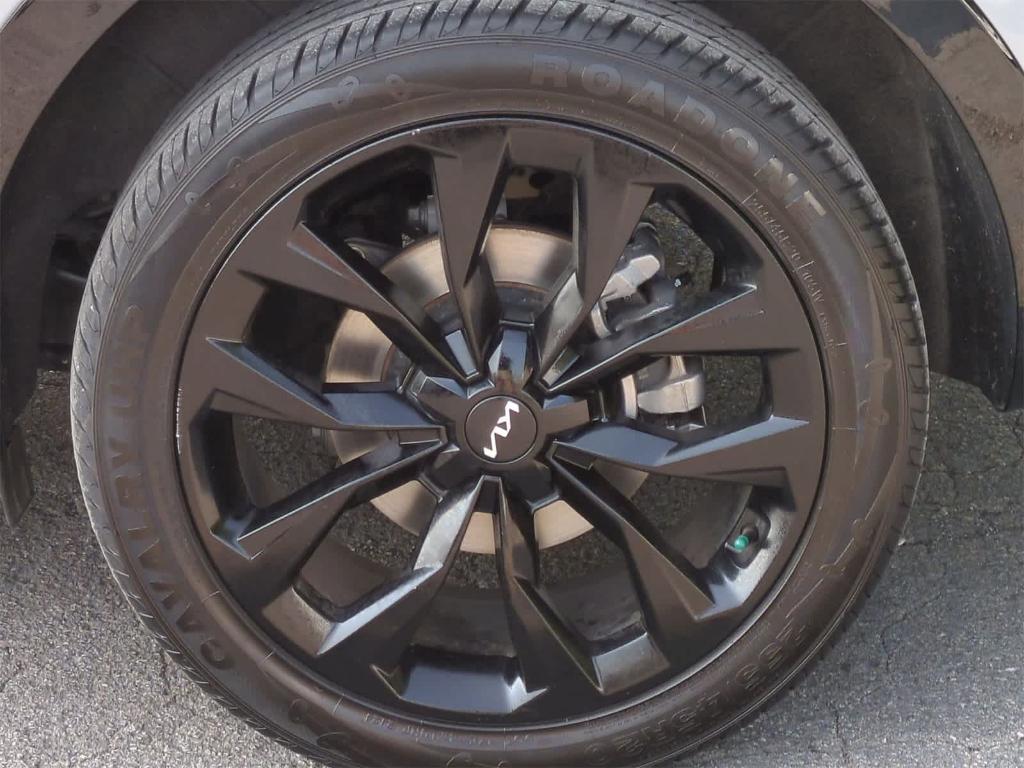 used 2023 Kia Sorento car, priced at $32,495