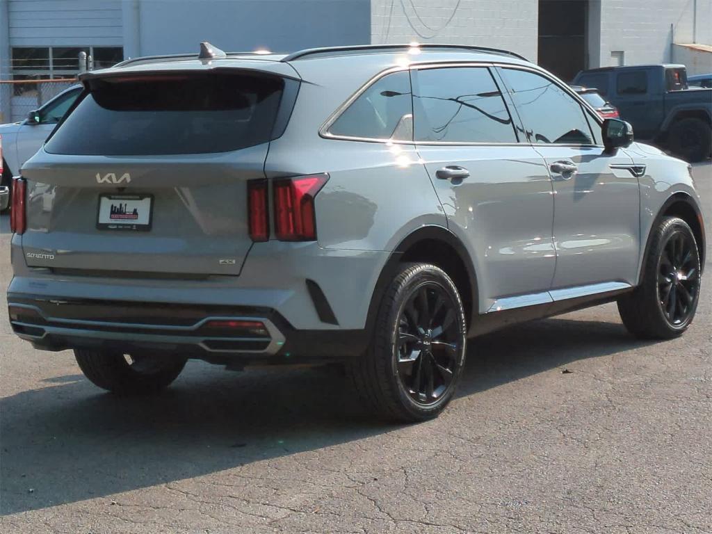 used 2023 Kia Sorento car, priced at $32,495