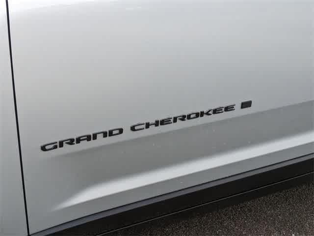 new 2025 Jeep Grand Cherokee L car, priced at $39,925