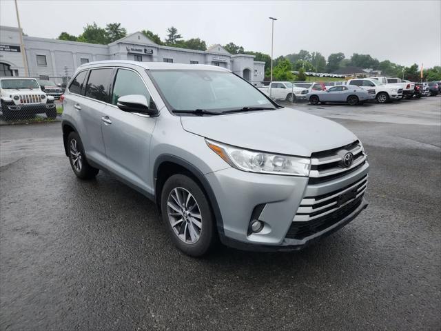 used 2019 Toyota Highlander car, priced at $27,435