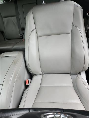 used 2019 Toyota Highlander car, priced at $27,435