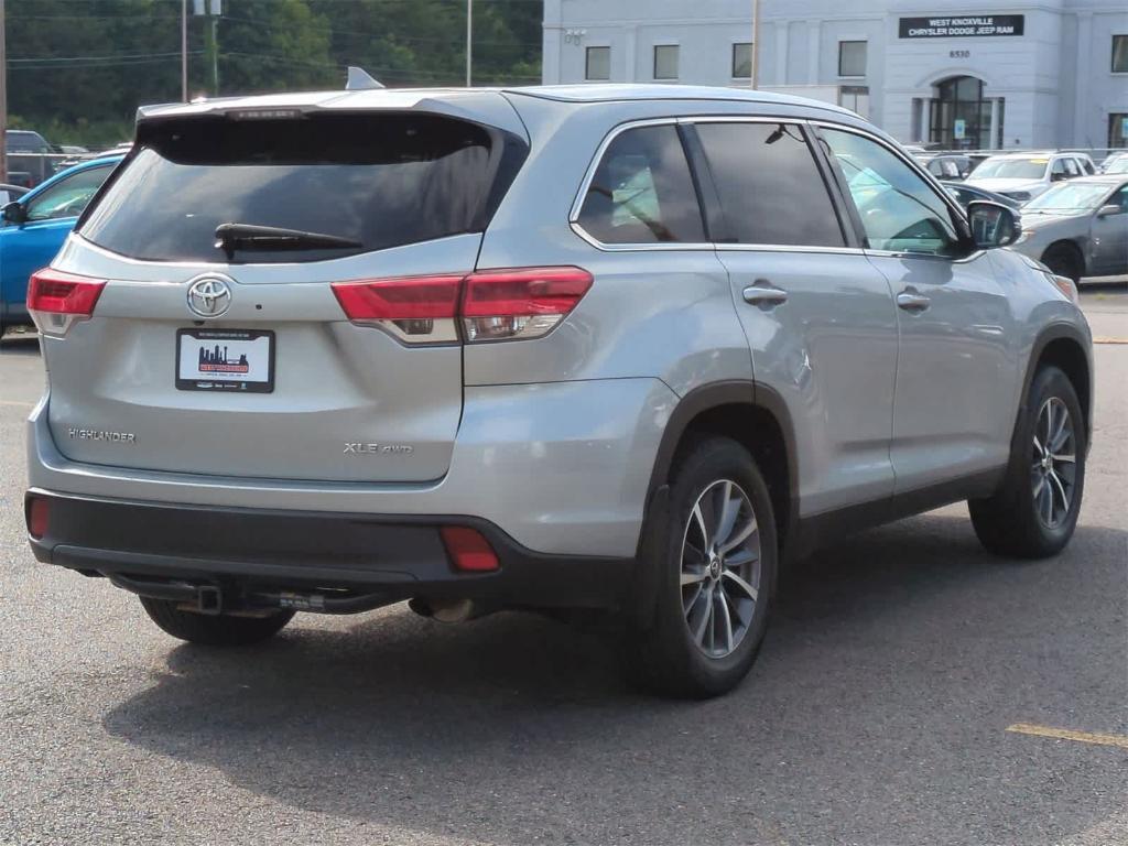 used 2019 Toyota Highlander car, priced at $26,704