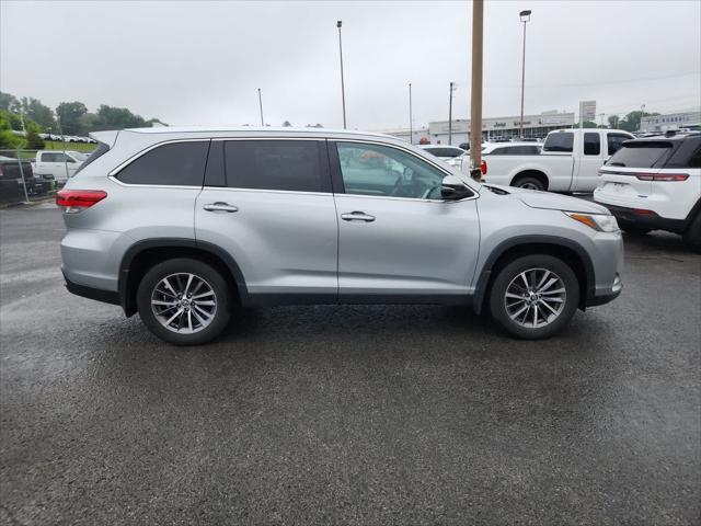 used 2019 Toyota Highlander car, priced at $27,435