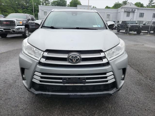 used 2019 Toyota Highlander car, priced at $27,435