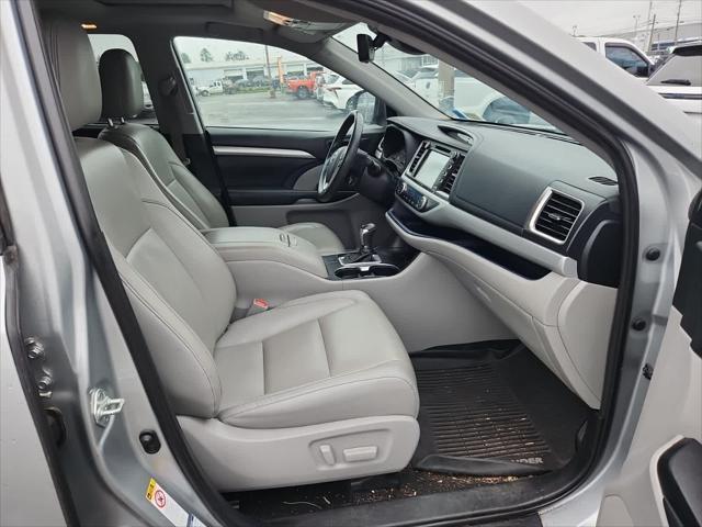 used 2019 Toyota Highlander car, priced at $27,435