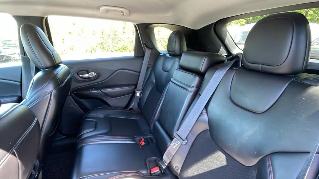 used 2019 Jeep Cherokee car, priced at $19,766