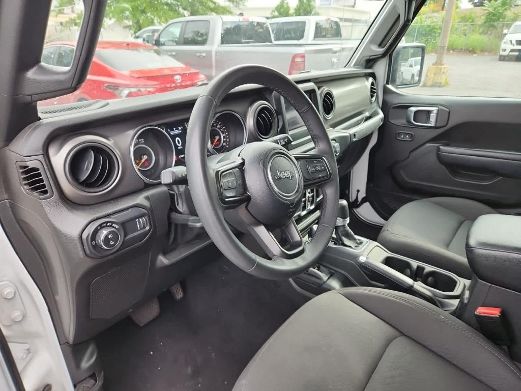 used 2023 Jeep Gladiator car, priced at $29,295