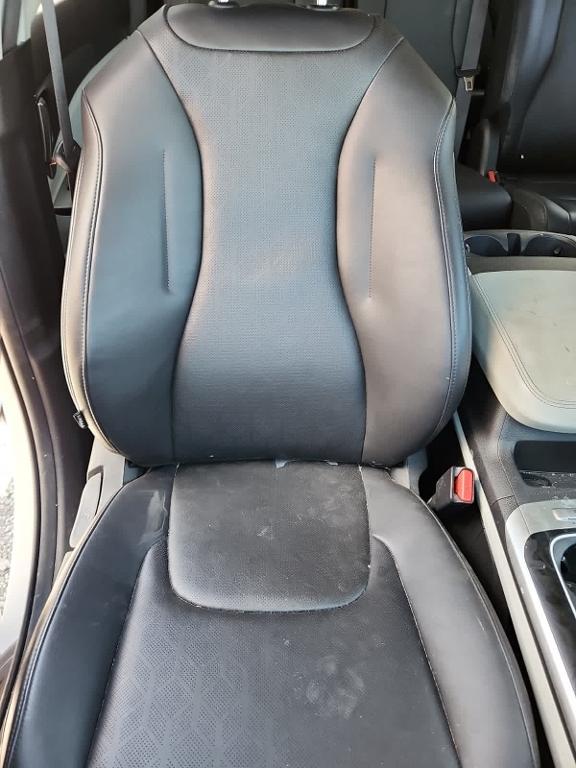 used 2022 Kia Carnival car, priced at $24,995