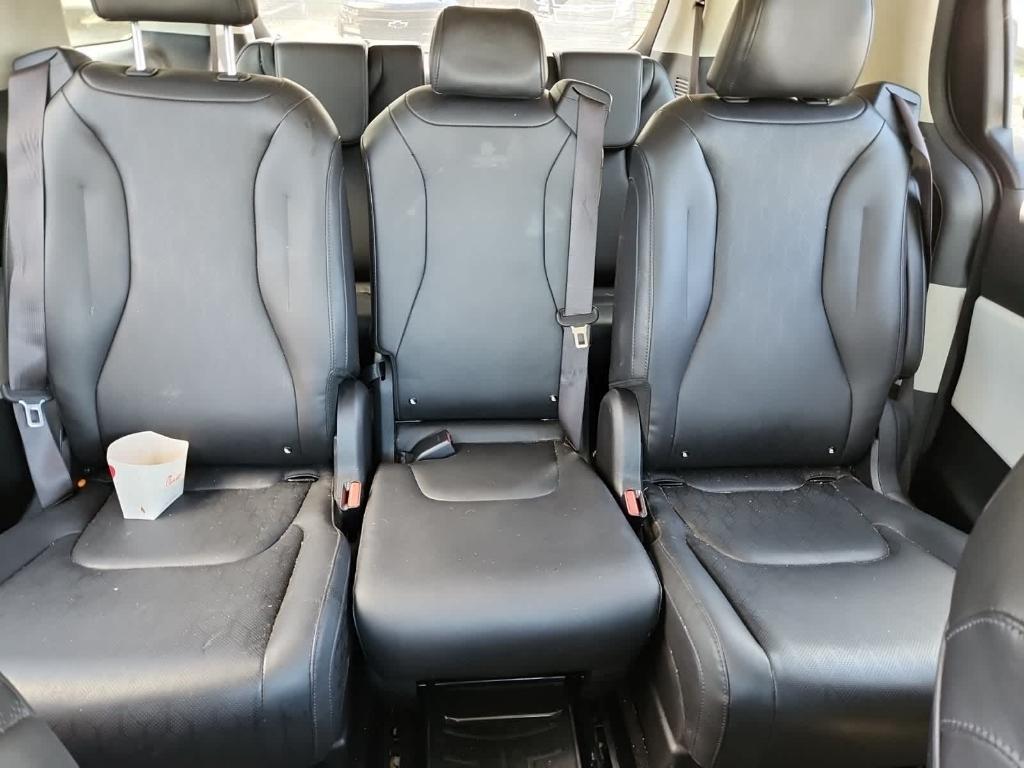 used 2022 Kia Carnival car, priced at $24,995