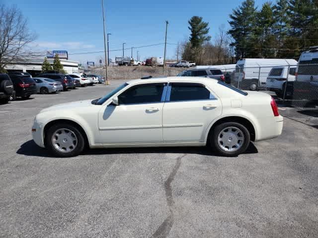 used 2005 Chrysler 300 car, priced at $7,995