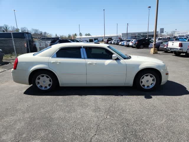 used 2005 Chrysler 300 car, priced at $7,995