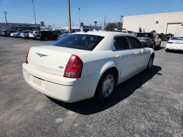 used 2005 Chrysler 300 car, priced at $7,995