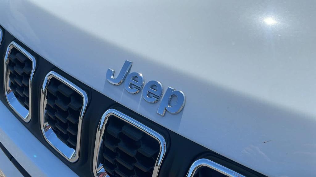 new 2024 Jeep Compass car, priced at $30,536